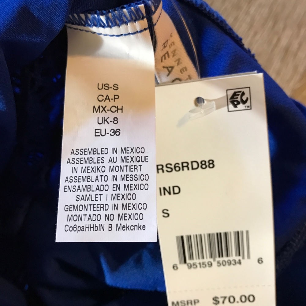 Kenneth Cole Reaction new blue swim top - Picture 5 of 6